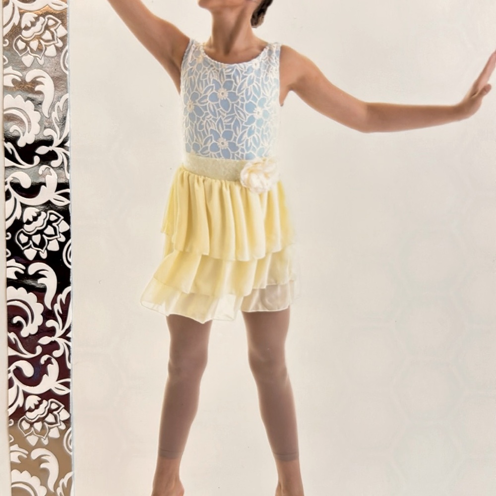 Weissman medium child Lace Dress